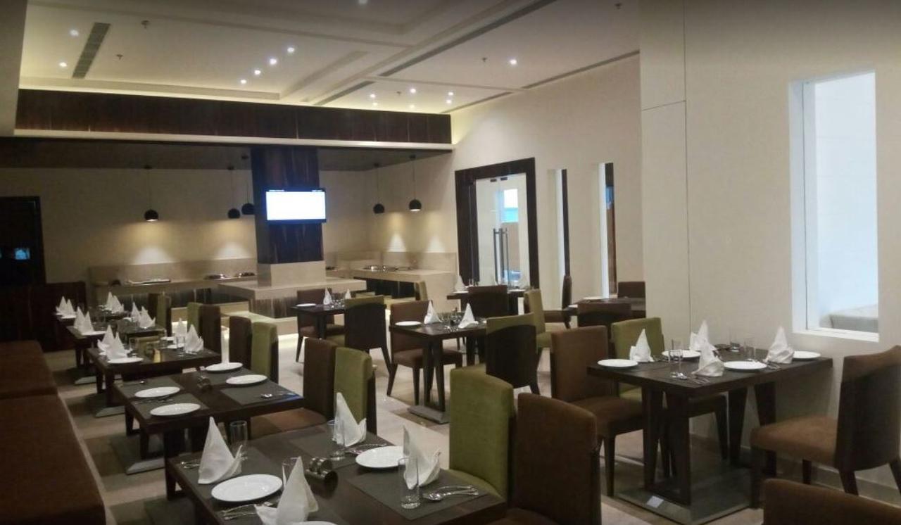Continent Hotel Nawanshahr Nawāshahr Εξωτερικό φωτογραφία